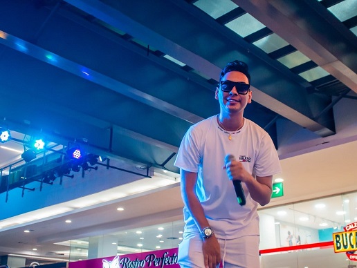 94db9b52-3ef0-e52d-fa5d-177ecf8ca396